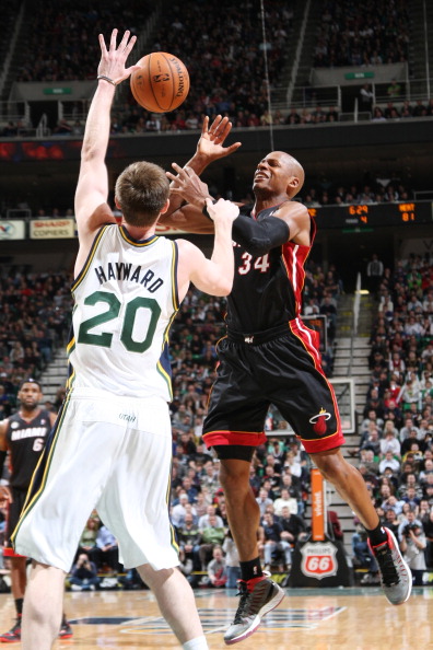 成功追赶并 成功追赶并