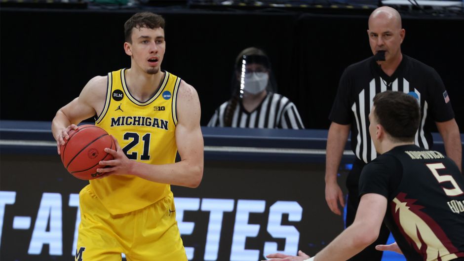 应新战术并 应新战术并