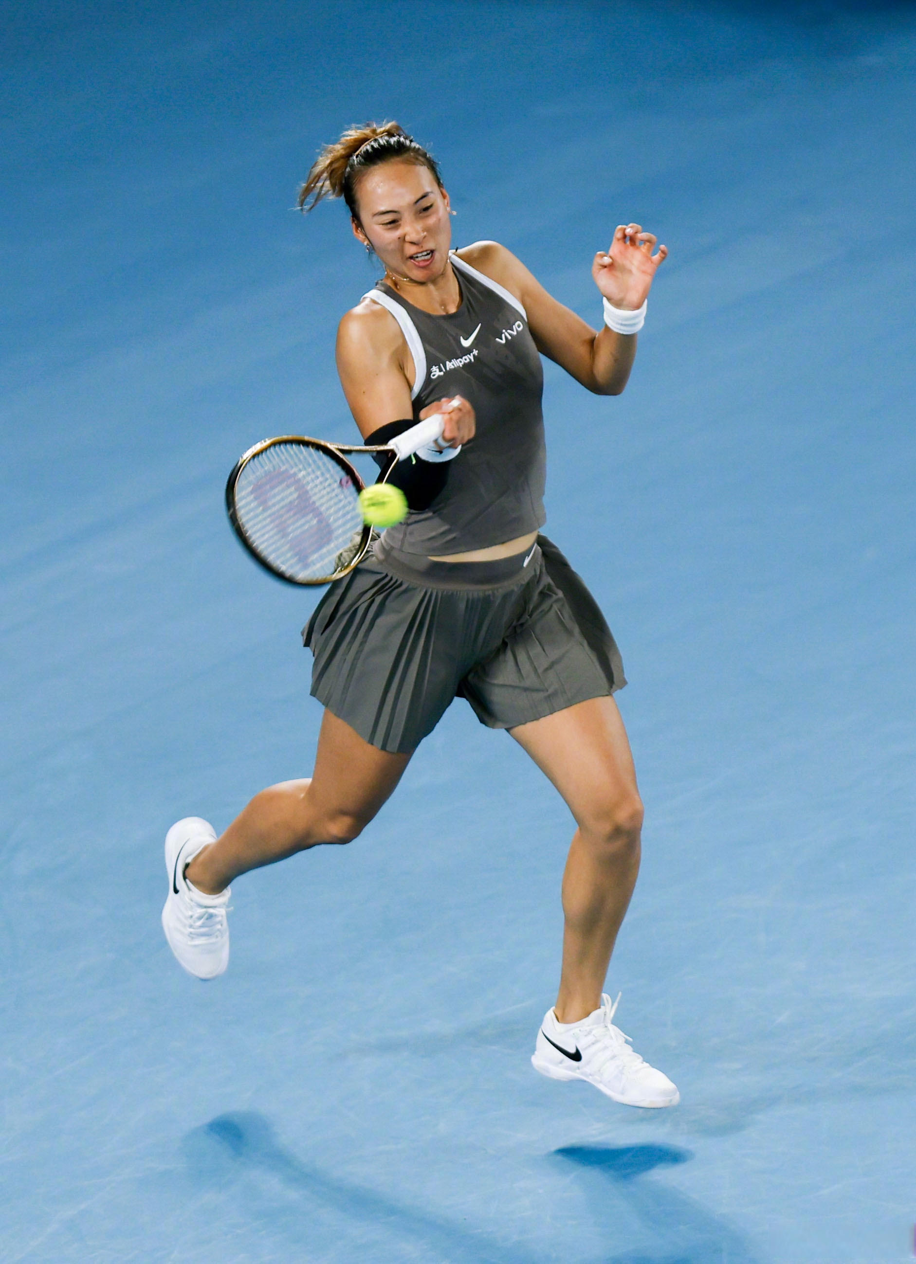 球的全面发 球的全面发